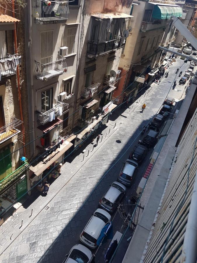 La Dimora Di Antonietta - Centro Storico Nápoles Exterior foto